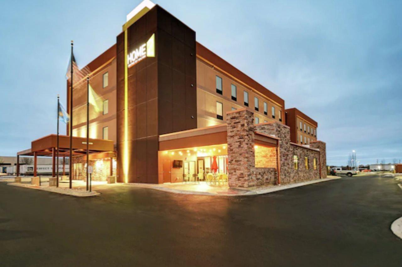 Home2 Suites By Hilton Beloit Esterno foto