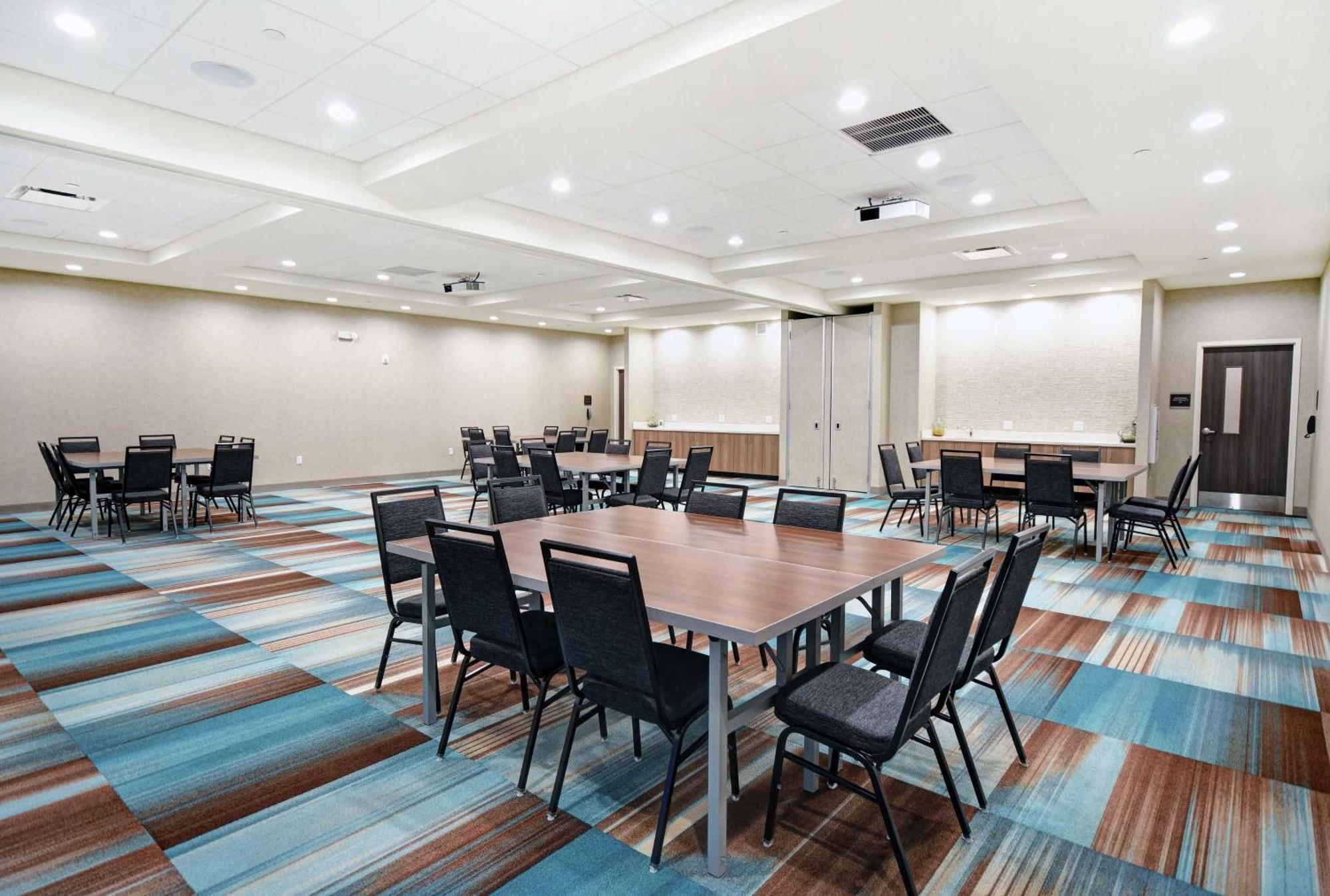Home2 Suites By Hilton Beloit Esterno foto