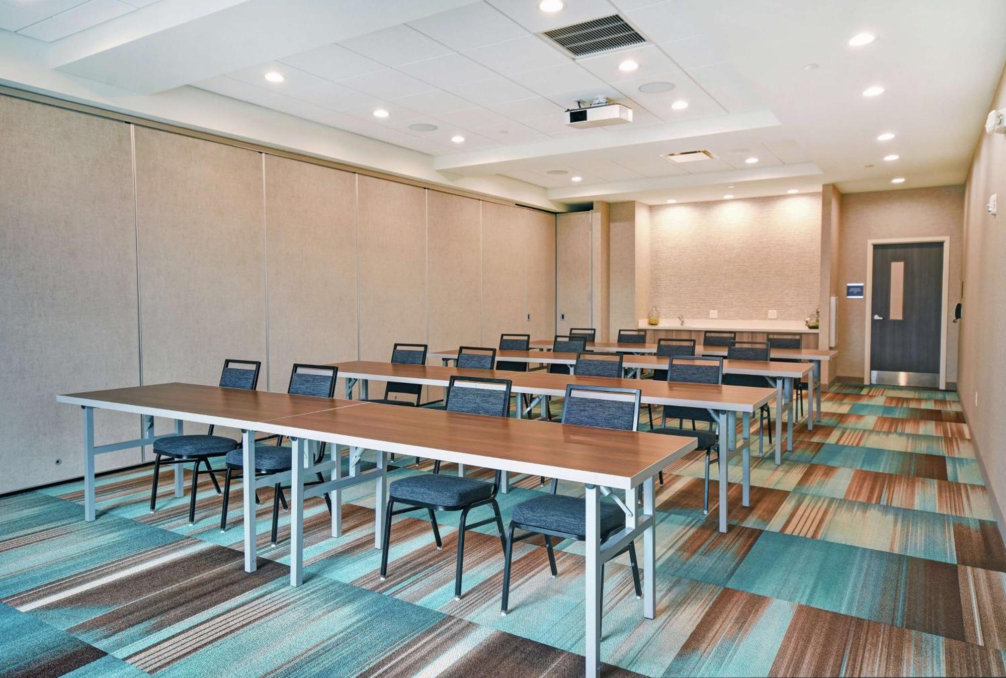 Home2 Suites By Hilton Beloit Esterno foto