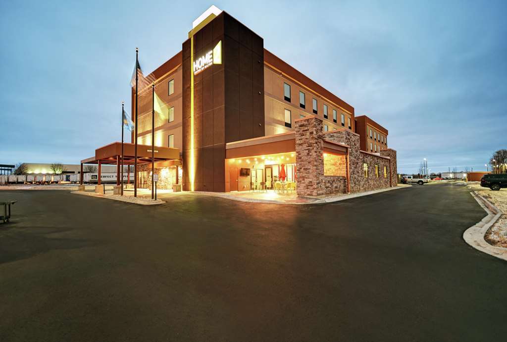 Home2 Suites By Hilton Beloit Esterno foto